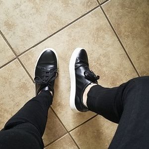 Vince sneakers